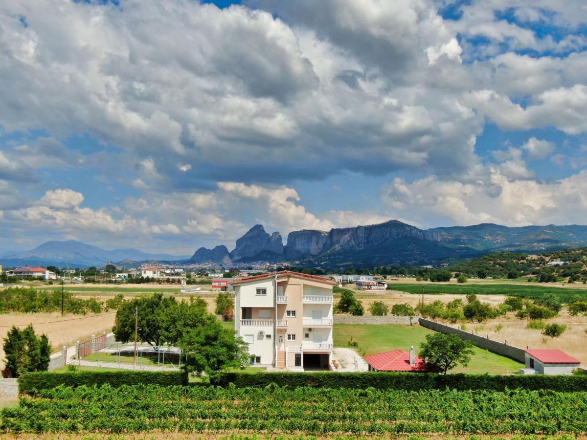 ホテル Spilaio At Meteora カランバカ エクステリア 写真